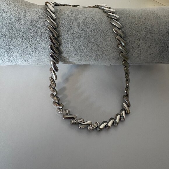 Silver Tone Rhinestone Accent Slant Bar Link Necklace Elegant Classic 17 in - Picture 3 of 8